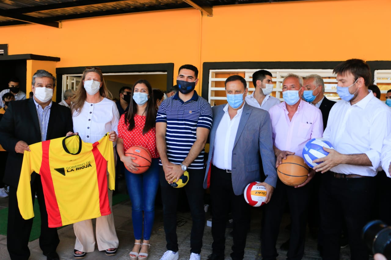 El Gobierno invierte 100 millones de pesos en el desarrollo deportivo ...