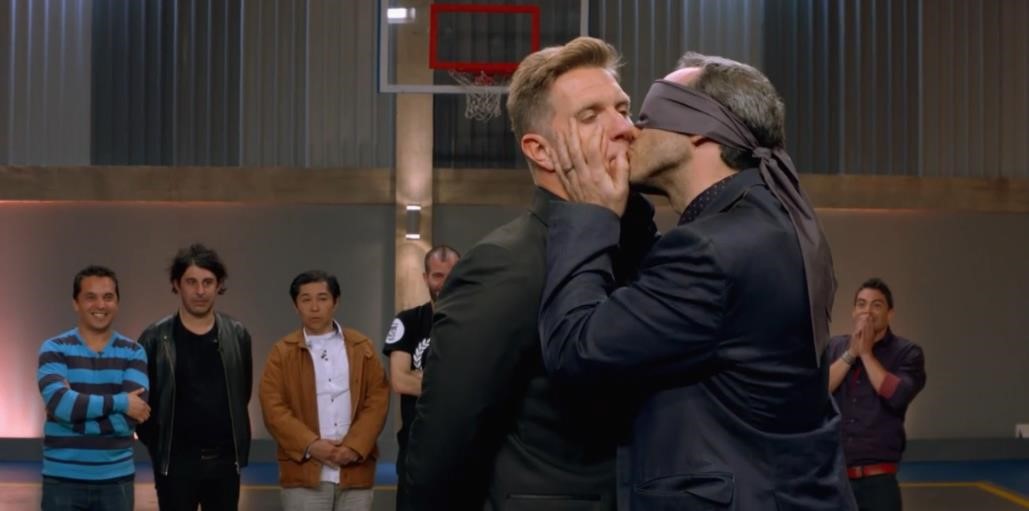 Fantino en crisis matrimonial y a los besos con otro hombre! Fantino en crisis matrimonial y a los besos con otro hombre!