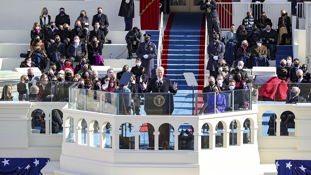 Biden asume la Presidencia y promete un nuevo día para EEUU después de Trump